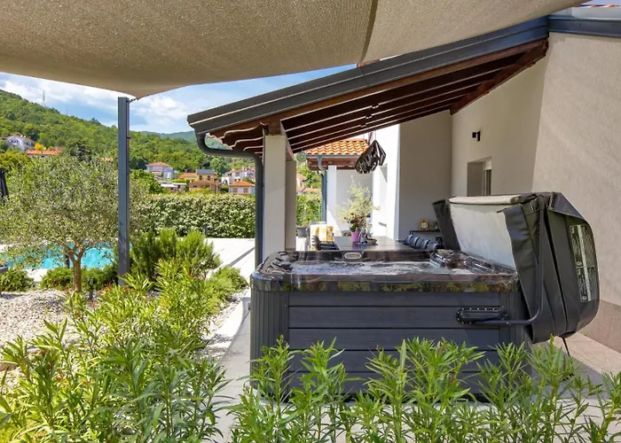 Modern Susanj With Outdoor Pool In * Abbázia