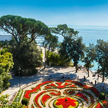 Vila Modern Susanj With Outdoor Pool In Opatija